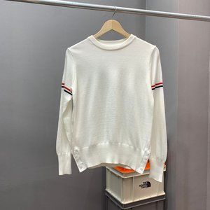 Women's sweater